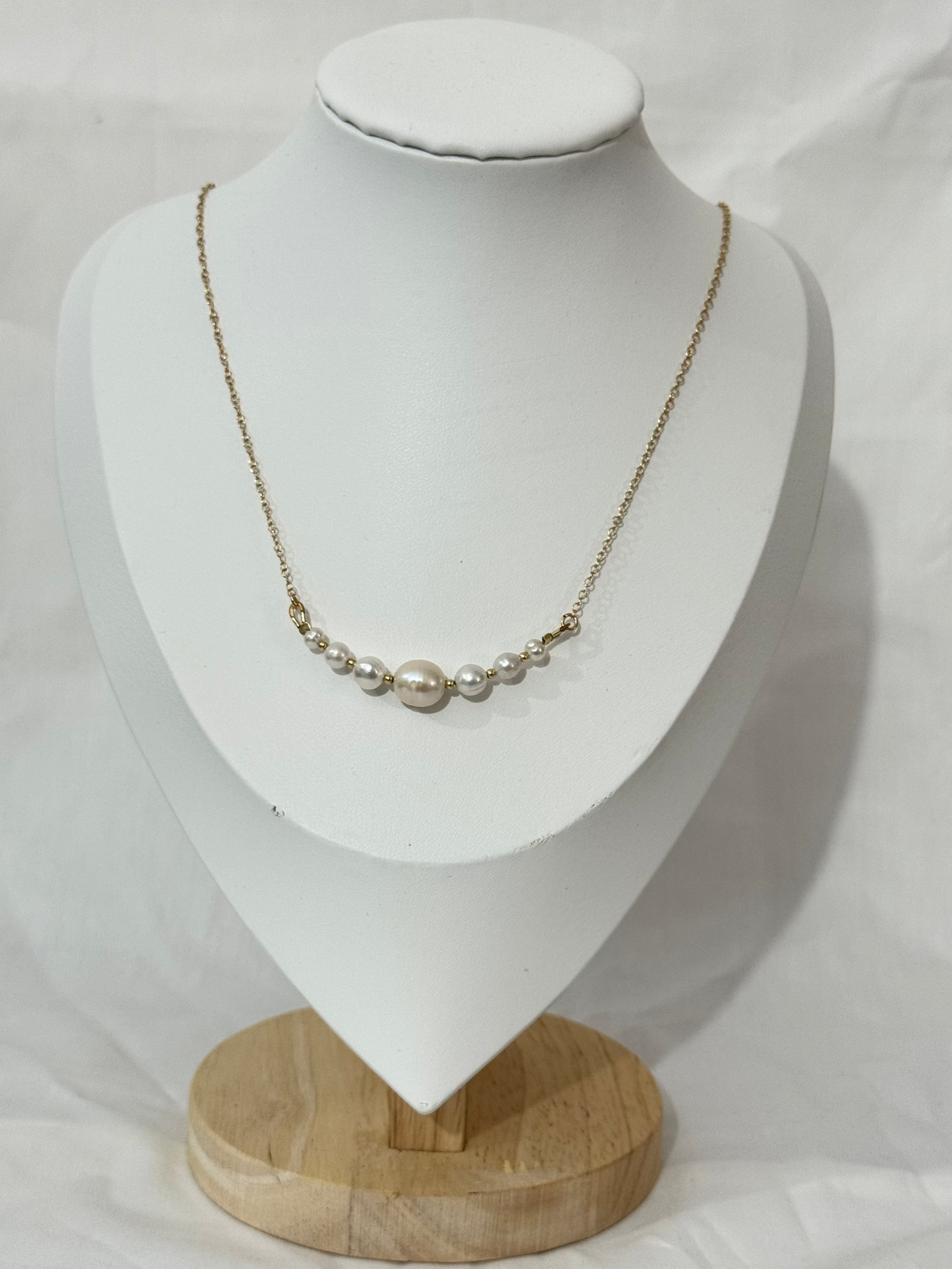 Pearl Bar Necklace