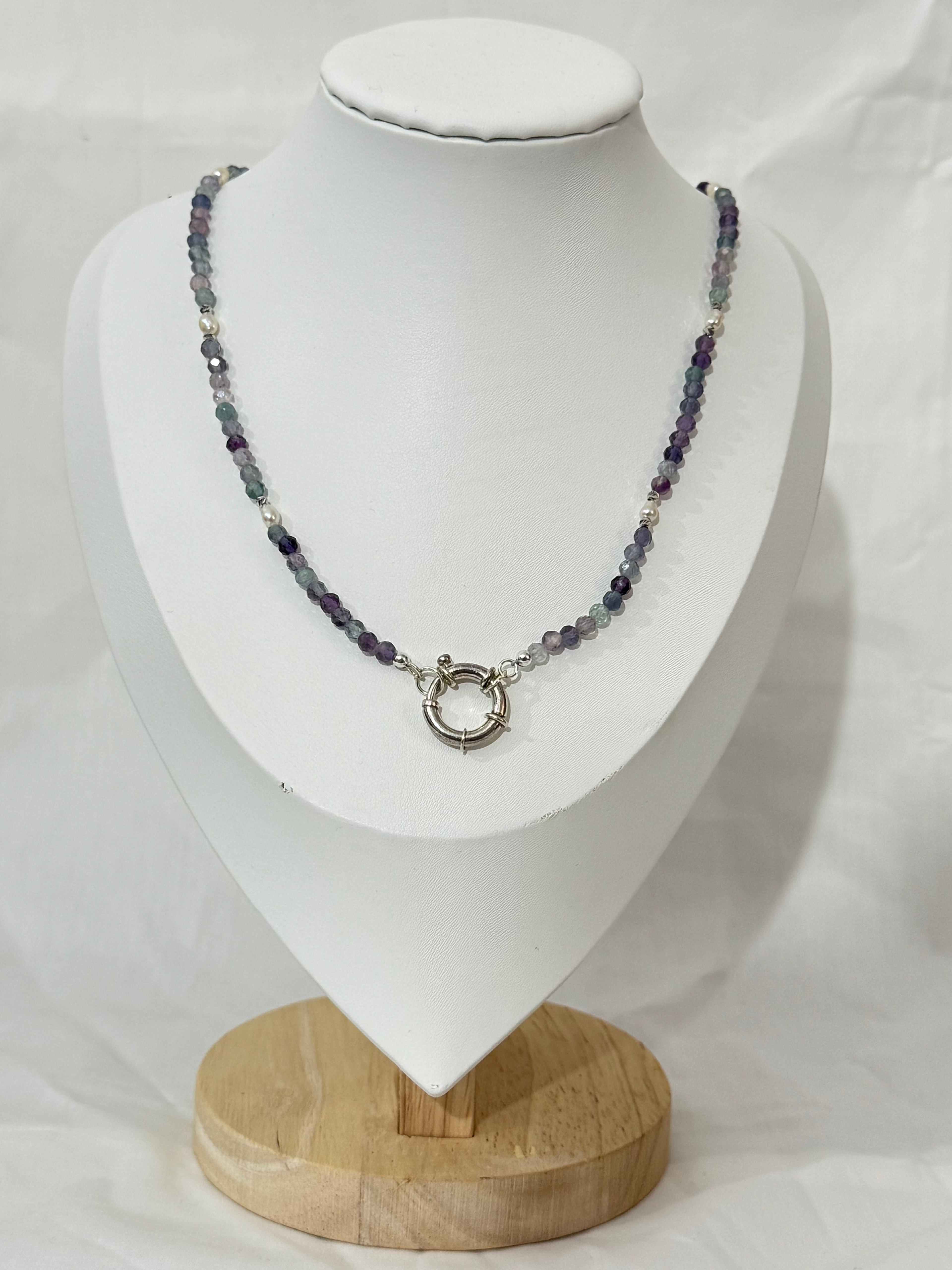 Florite Spring Clasp Necklace